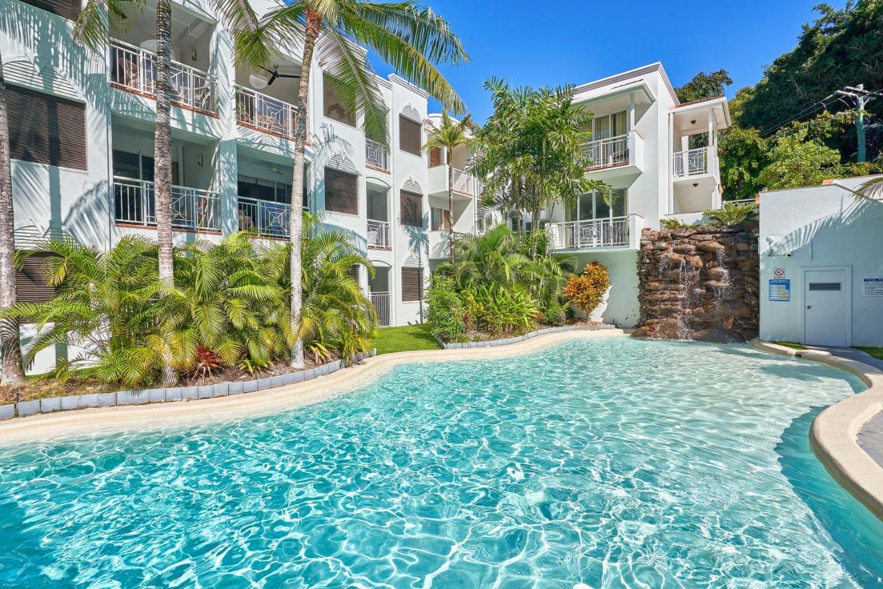 Alassio Beachfront Apartments Palm Cove Exterior foto