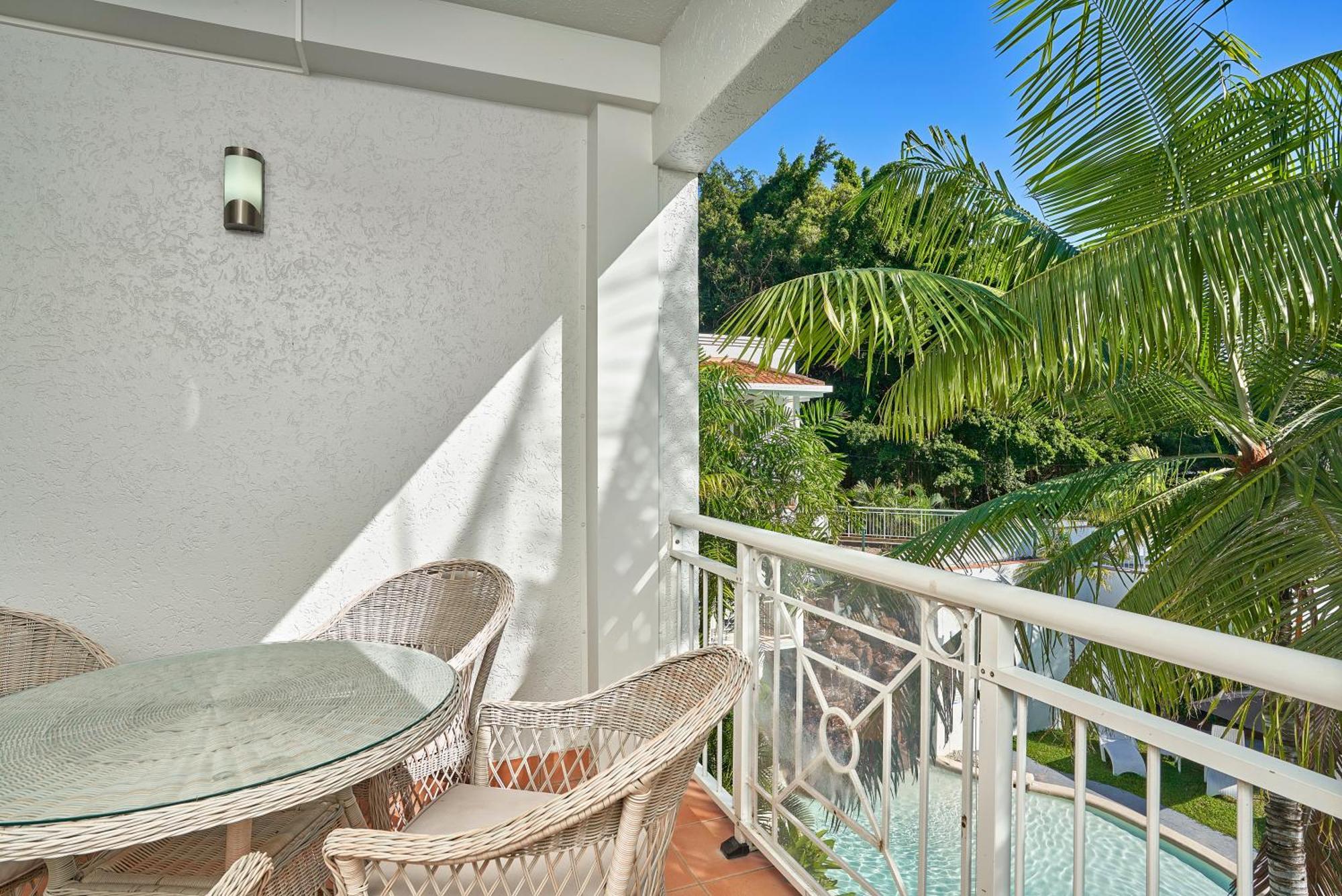 Alassio Beachfront Apartments Palm Cove Zimmer foto