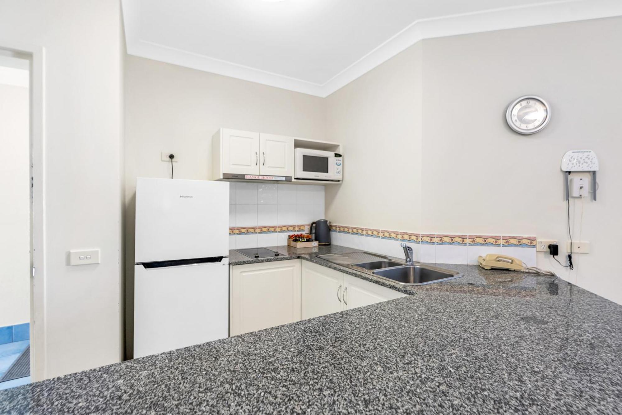 Alassio Beachfront Apartments Palm Cove Zimmer foto
